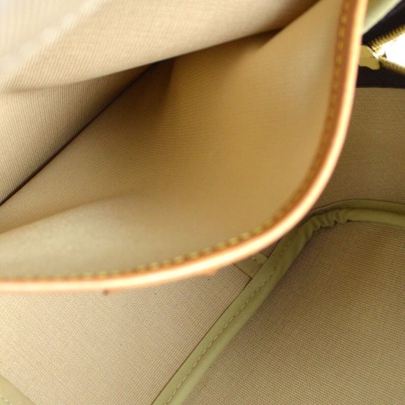 195315D Louis Vuitton Shoes Bag Excursion Monogram - Picture 6 of 9